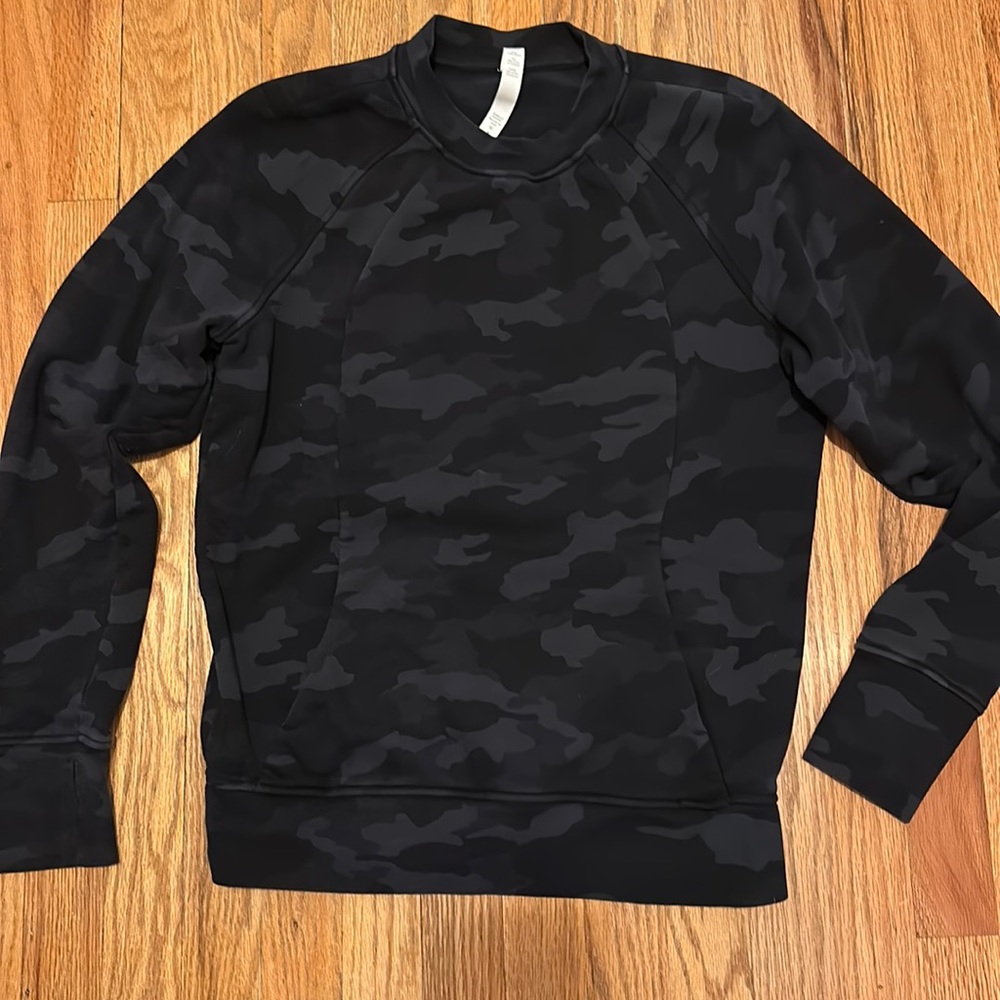 Lululemon Scuba camouflage sweatshirt